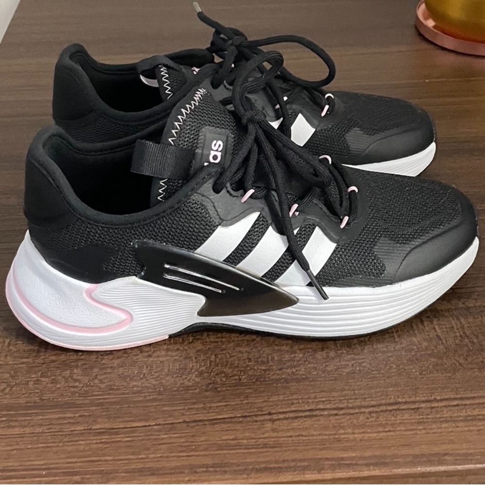 NWT Adidas Sneakers